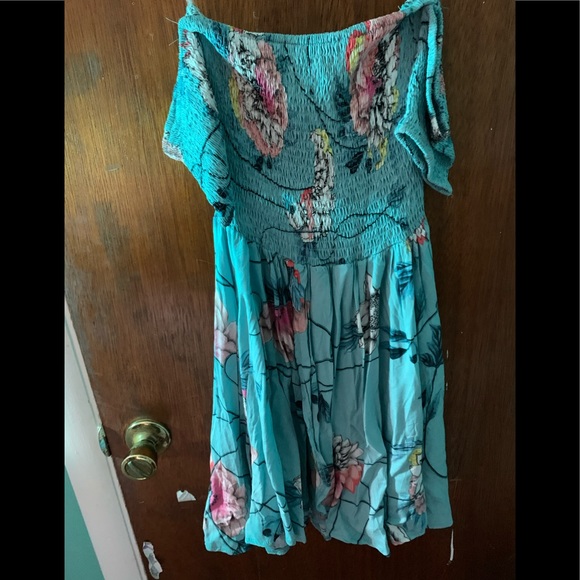 OFF THE SHOULDER SIZE SMALL OBO - Picture 2 of 5